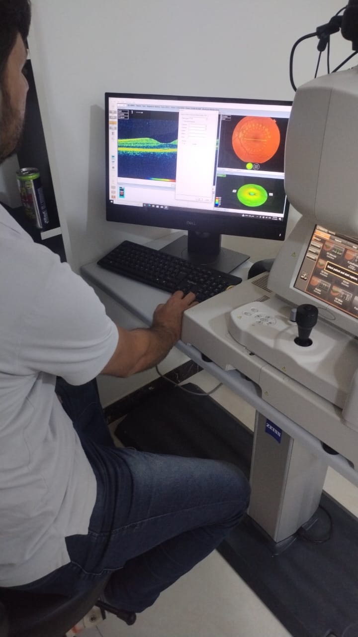 الدكتور نبراس سرمد مقبل