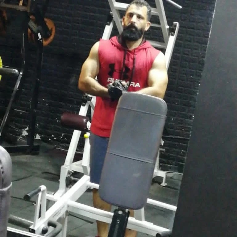 صالة ايمن الرياضية