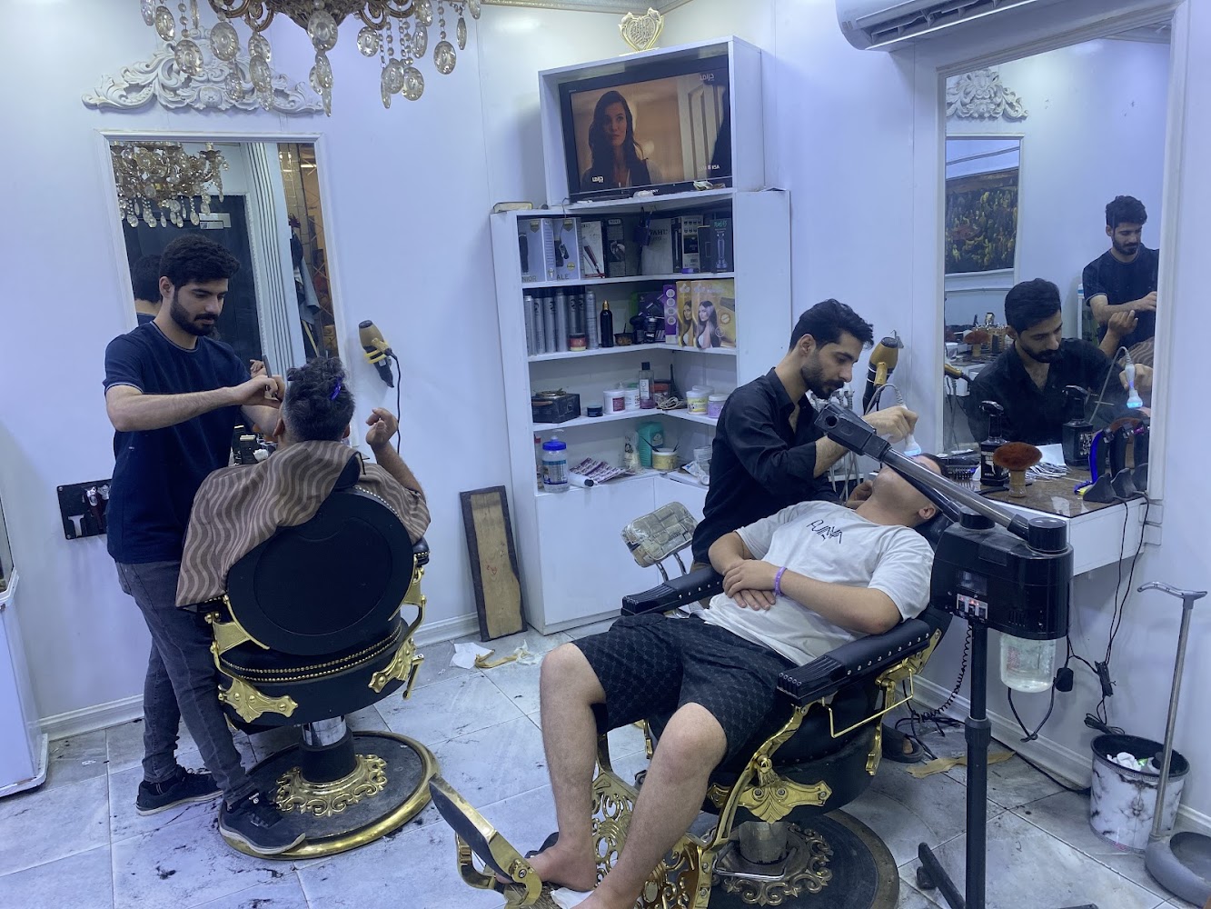 صالون حلاقة A@H