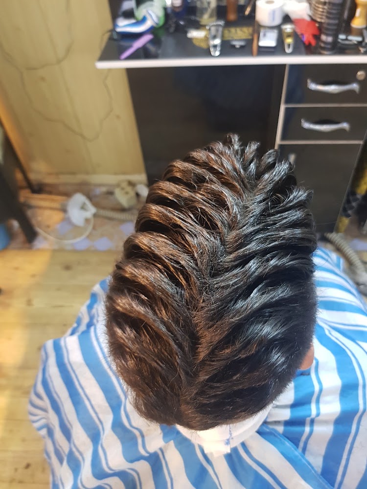 حلاقة اشبيلية