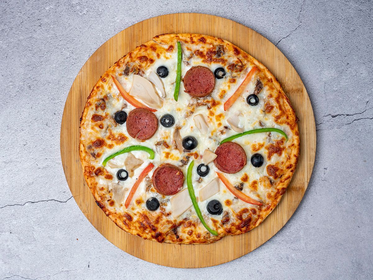 Lahmbachen W Pizza Al Mathaq