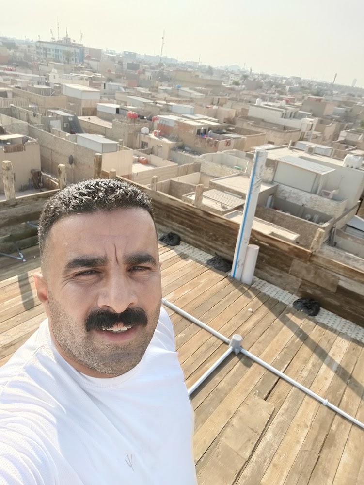 عمر الكهربائي