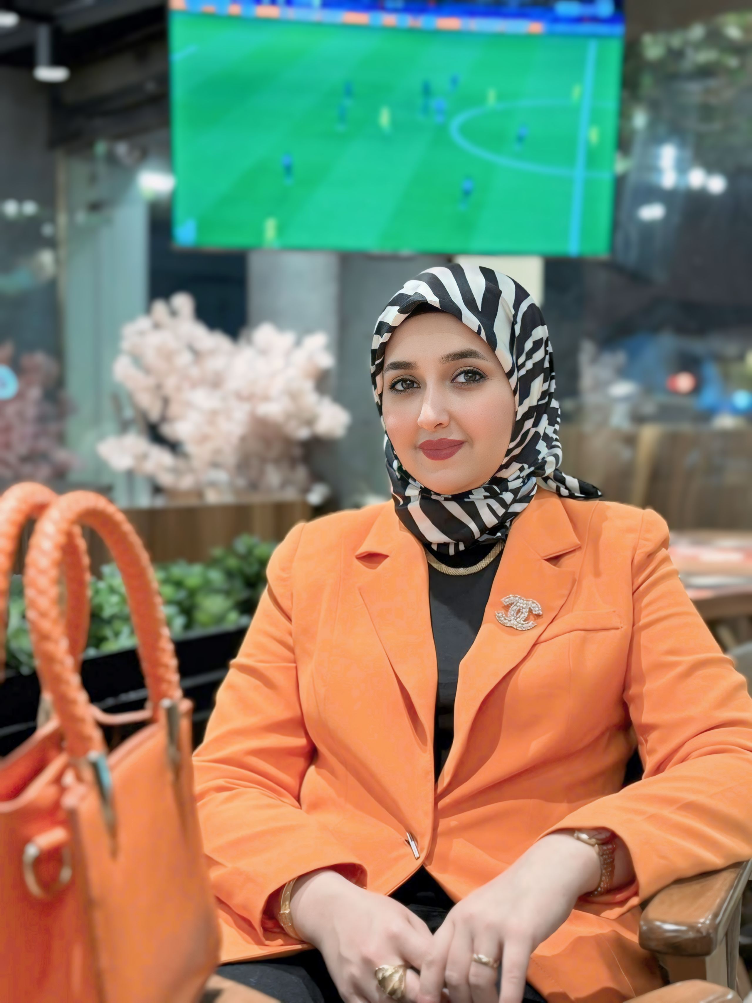 الاستاذة ميس ماجد