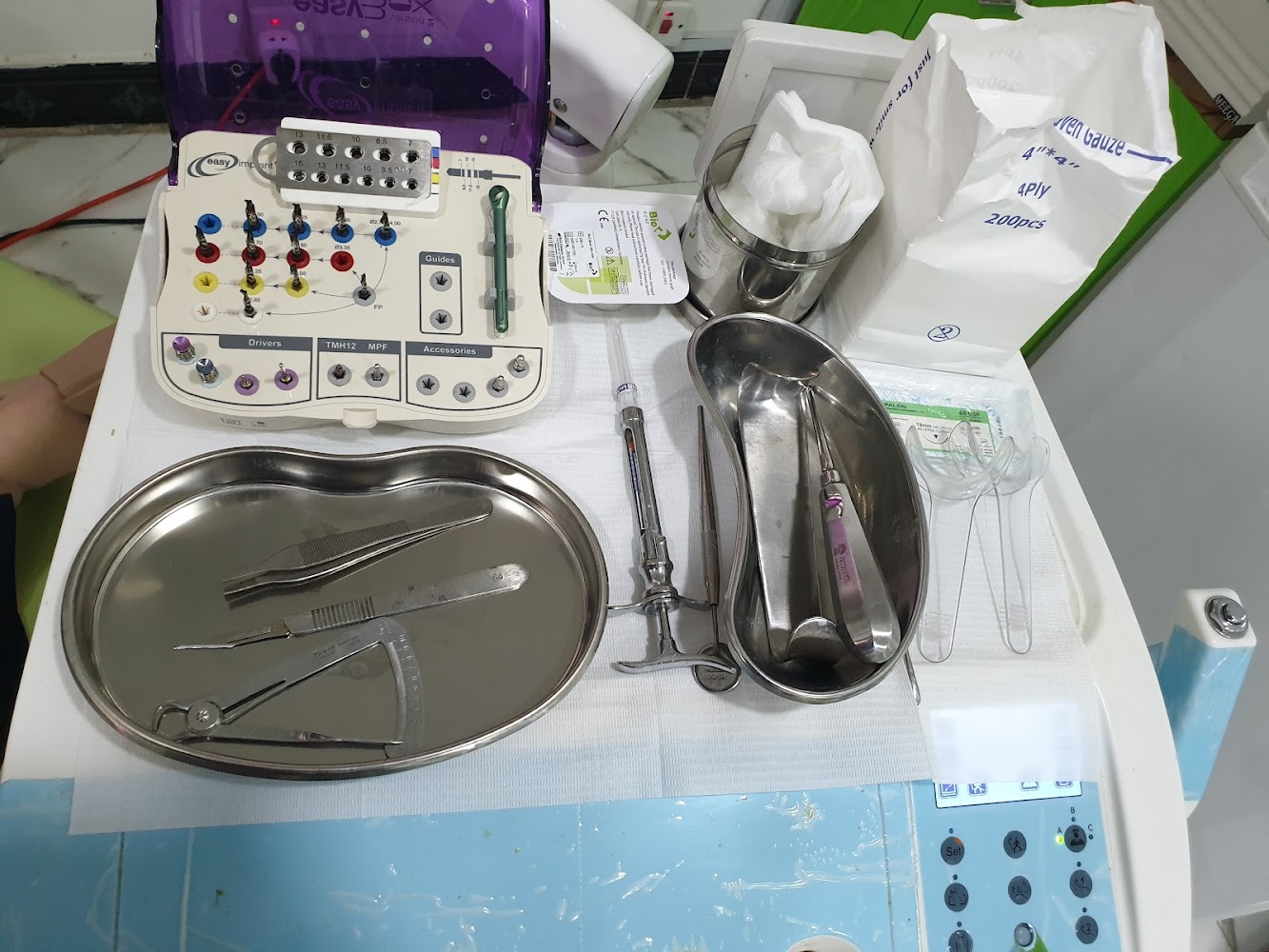 عيادة المهاب لزراعة وتقويم وتجميل الاسنان