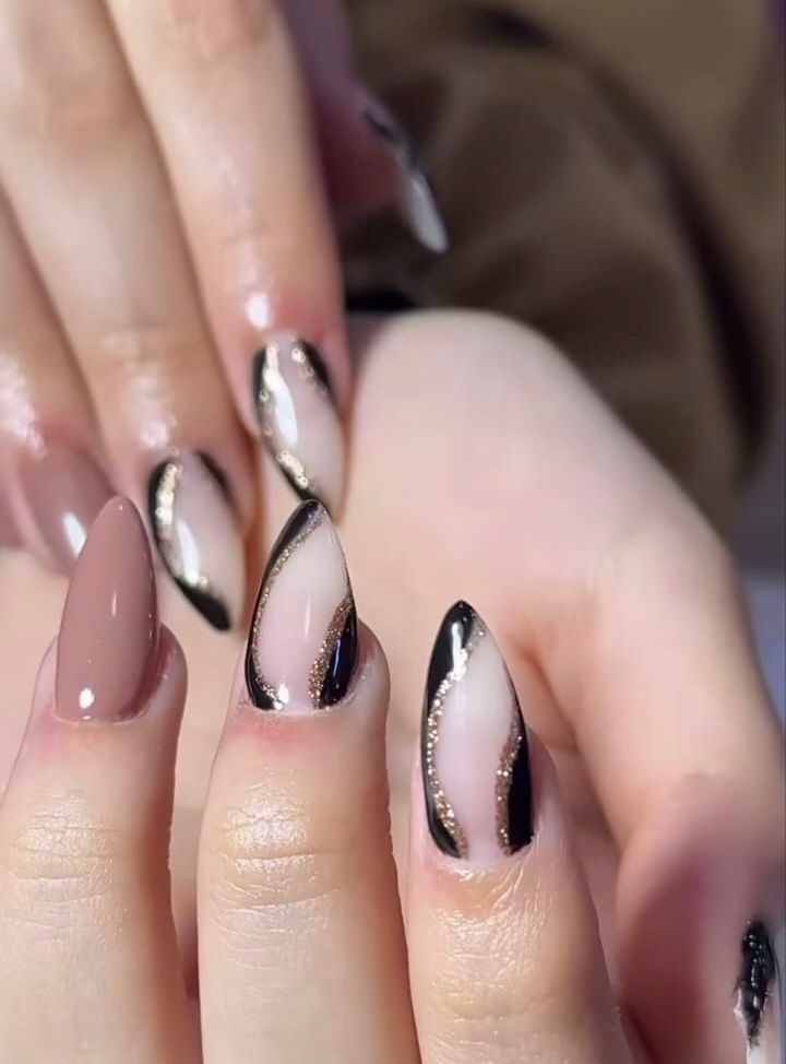 مركز المها للتجميل بغداد الحارثية شارع الكندي