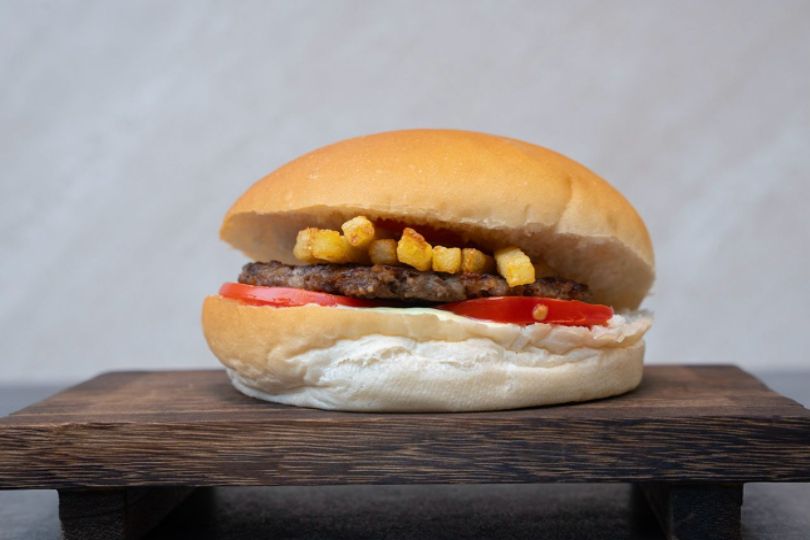 Mohammed Burger, Palestine Street