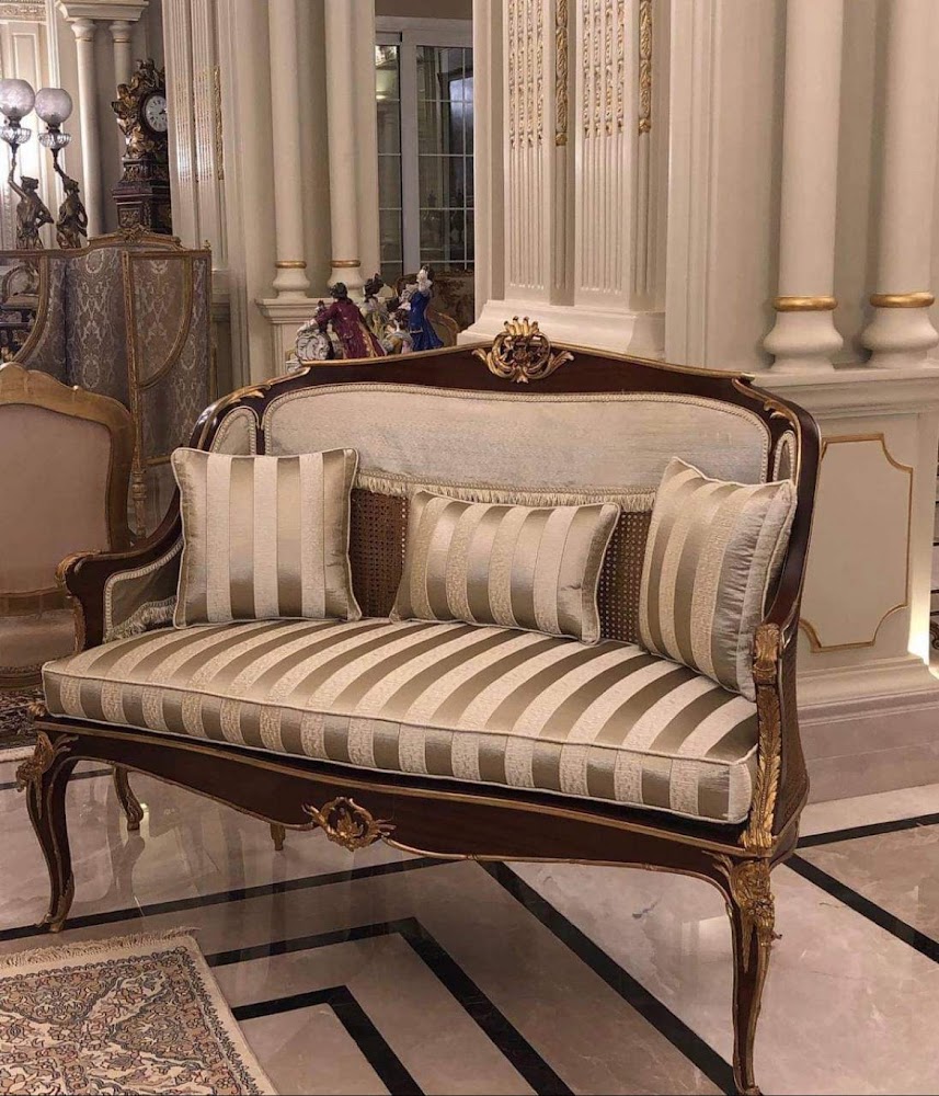 Larsa Gallery